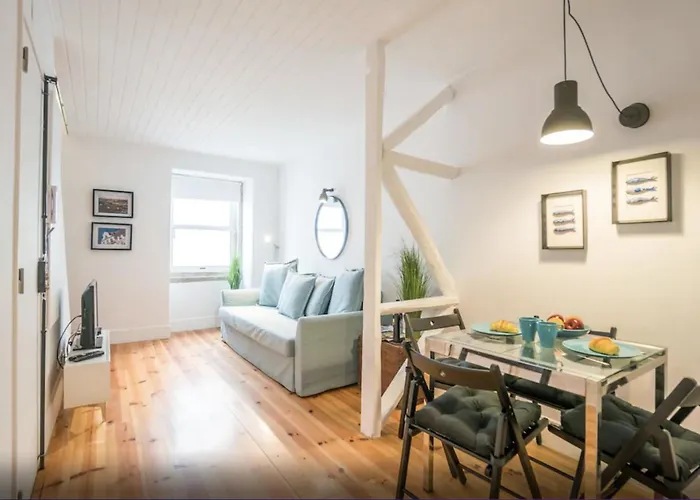 Rose Apartments